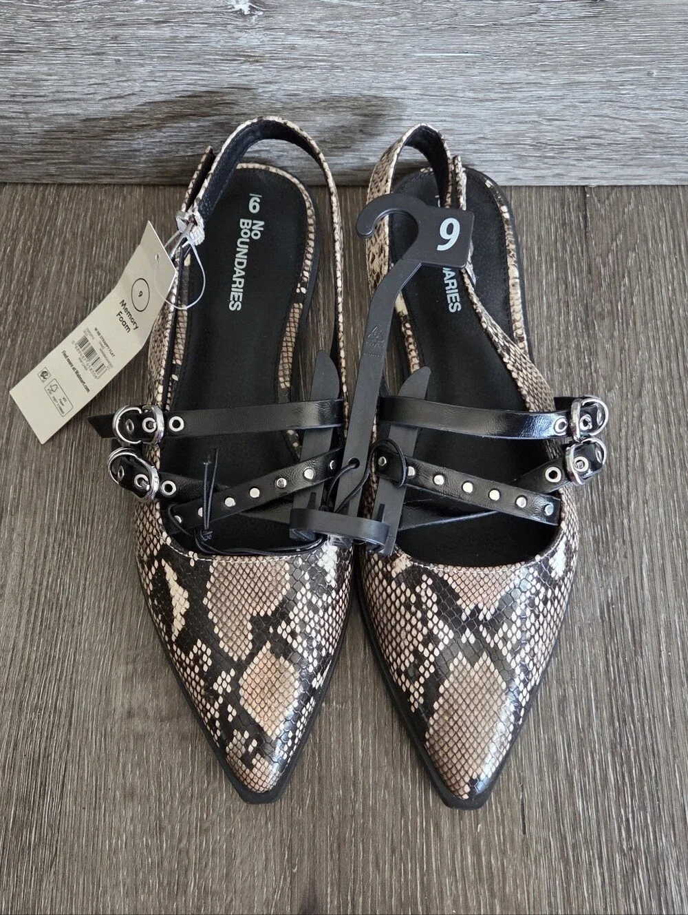 No Boundaries Snake-Print Pointed Slingback Flats in Brown and Black Size 9